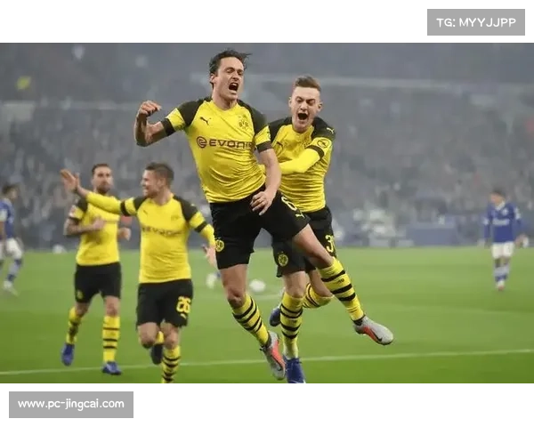 多特蒙德防线伤病潮，临时重组后防成战术考验